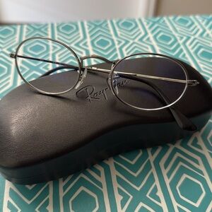 The Ray-Ban Oval eyeglasses with modern style.